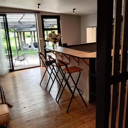 La Saint Ghislain Apartment *